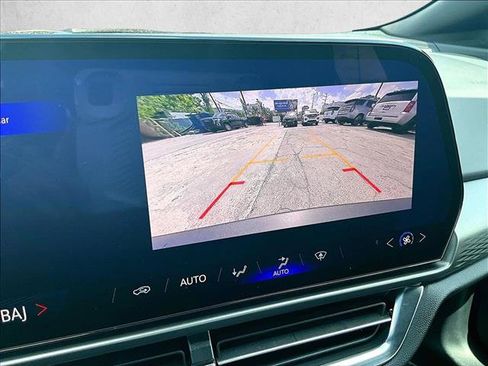 Used 2025 Chevrolet Equinox EV LT FWD image 23