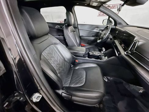 Certified 2025 Kia Sportage X-Line w/ Premium Package AWD/4WD image 33