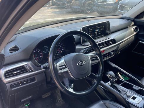 Used 2021 Kia Telluride LX AWD/4WD image 9