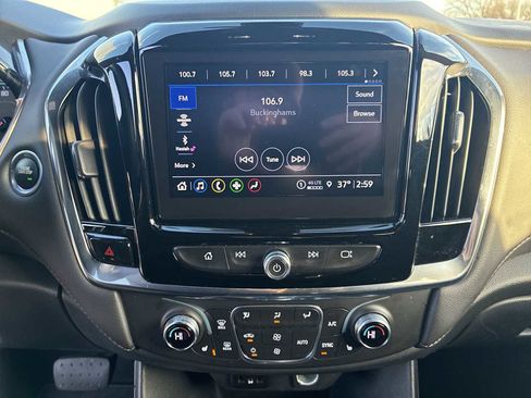 Certified 2023 Chevrolet Traverse LT image 13