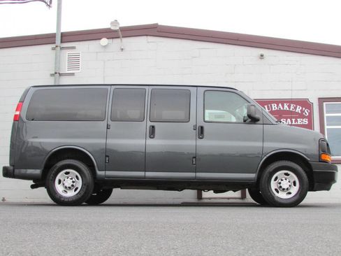Used 2017 Chevrolet Express 2500 LS image 9