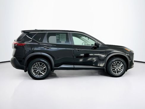 Used 2023 Nissan Rogue S AWD/4WD image 10