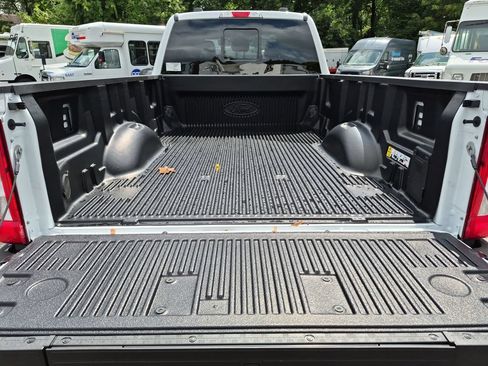 New 2026 Ford F350 XLT w/ Snow Plow/Camper Package AWD/4WD image 23