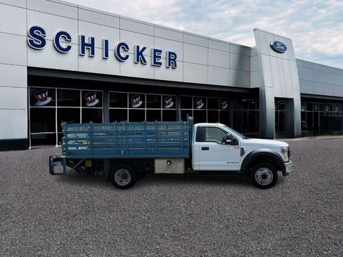 Used 2019 Ford F550 2WD Regular Cab Super Duty image 3