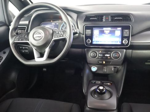 Used 2025 Nissan Leaf S FWD image 27