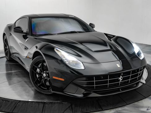 Used 2017 Ferrari F12 Berlinetta RWD image 29