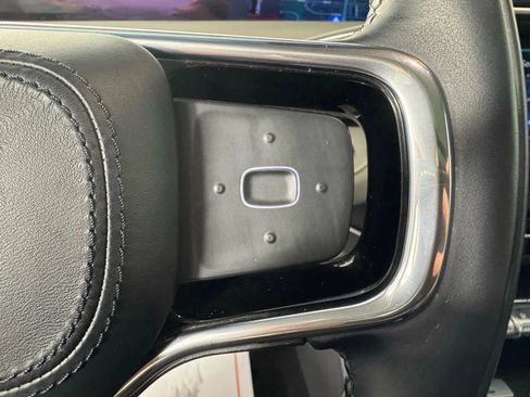 Used 2024 Lincoln Nautilus Reserve w/ Equipment Group 202A image 16