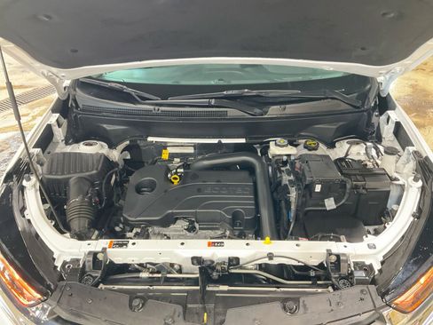 Used 2024 Chevrolet Equinox LS w/ LS Convenience Package image 30