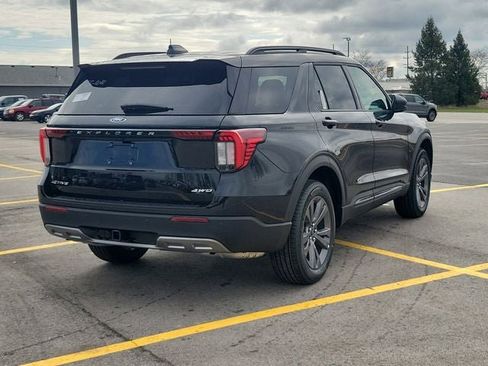Used 2026 Ford Explorer Active AWD/4WD image 4