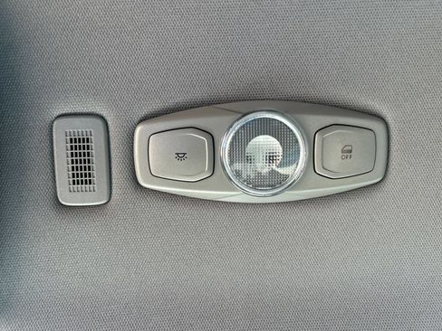 Used 2016 Ford F150 XL w/ Equipment Group 101A Mid AWD/4WD image 16