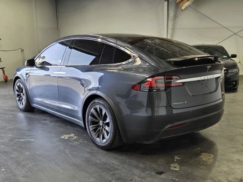 Used 2018 Tesla Model X 100D AWD/4WD image 2