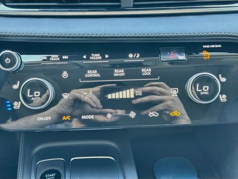 New 2027 INFINITI QX60 Luxe w/ Cargo Package FWD image 16