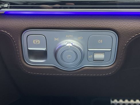 Certified 2025 Mercedes-Benz GLS 450 4MATIC image 25