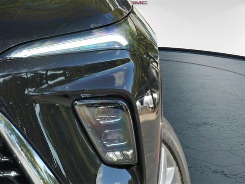 New 2026 Buick Enclave Avenir image 2