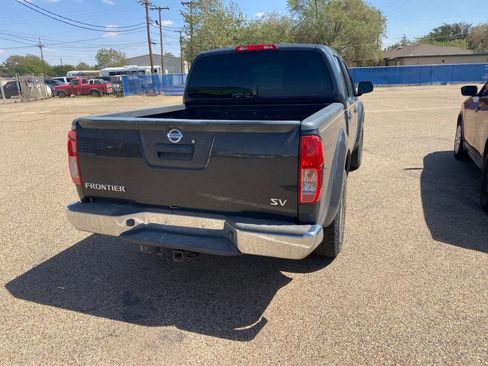 Used 2013 Nissan Frontier SV RWD image 15