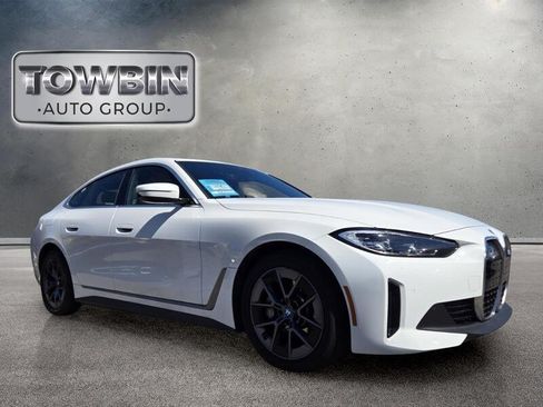 Used 2023 BMW i4 eDrive40 RWD image 2