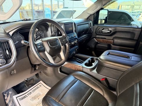 Used 2022 GMC Sierra 2500 Denali AWD/4WD image 9