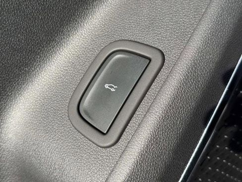 Used 2024 Chevrolet Traverse RS w/ LPO, Floor Liner Package image 22