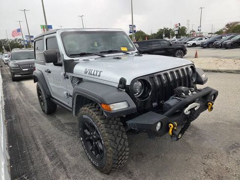 Used 2023 Jeep Wrangler Sport AWD/4WD image 4