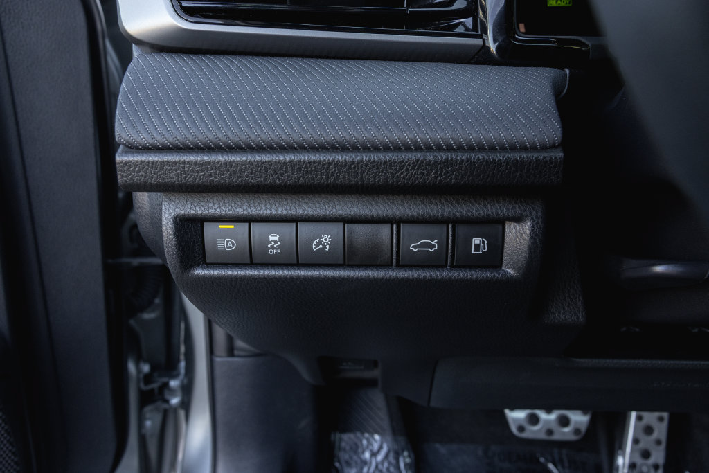Certified 2025 Toyota Camry SE FWD image 14