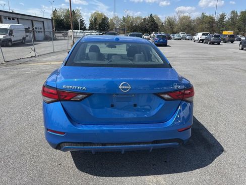 Used 2024 Nissan Sentra SV image 4