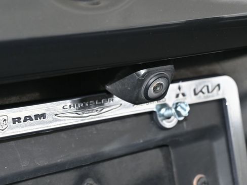 Used 2022 BMW 530i w/ Premium Package image 44