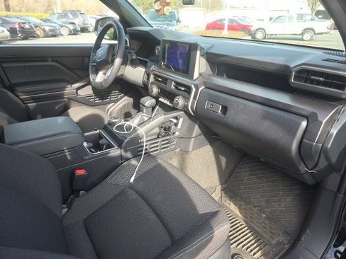 Used 2025 Toyota 4Runner SR5 image 9