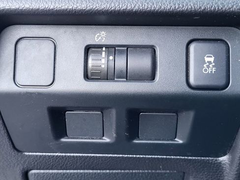 Used 2014 Subaru Impreza 2.0i Sport Premium image 18