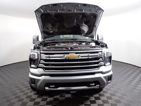 Used 2024 Chevrolet Silverado 3500 High Country w/ High Country Premium Package AWD/4WD image 44