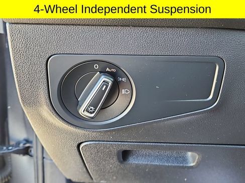 Used 2019 Volkswagen Tiguan SE AWD/4WD image 21