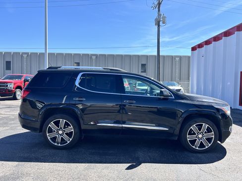 Used 2017 GMC Acadia Denali w/ Technology Package AWD/4WD image 6