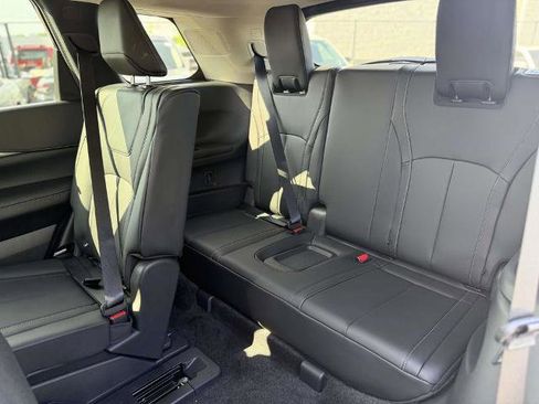 Certified 2026 INFINITI QX60 Luxe w/ Cargo Package AWD/4WD image 17