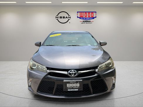 Used 2017 Toyota Camry SE FWD image 6
