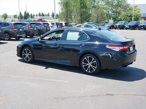 Certified 2020 Toyota Camry SE FWD image 6