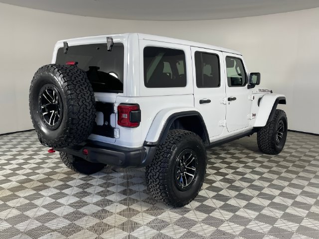 Used 2024 Jeep Wrangler Unlimited Rubicon AWD/4WD image 26