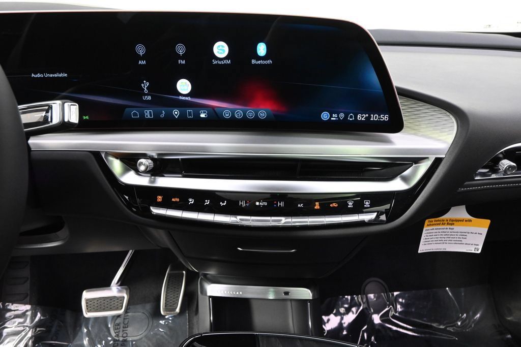 New 2026 Cadillac Lyriq V w/ LPO, Onyx Lite Package AWD/4WD image 29