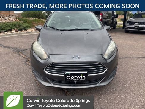 Used 2016 Ford Fiesta SE FWD image 2