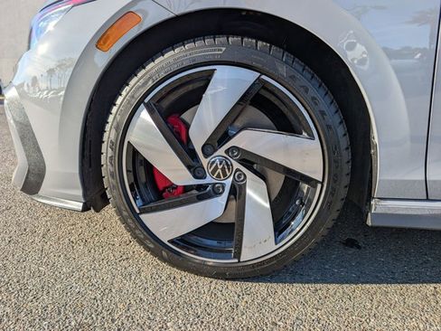 Used 2025 Volkswagen Golf S image 24