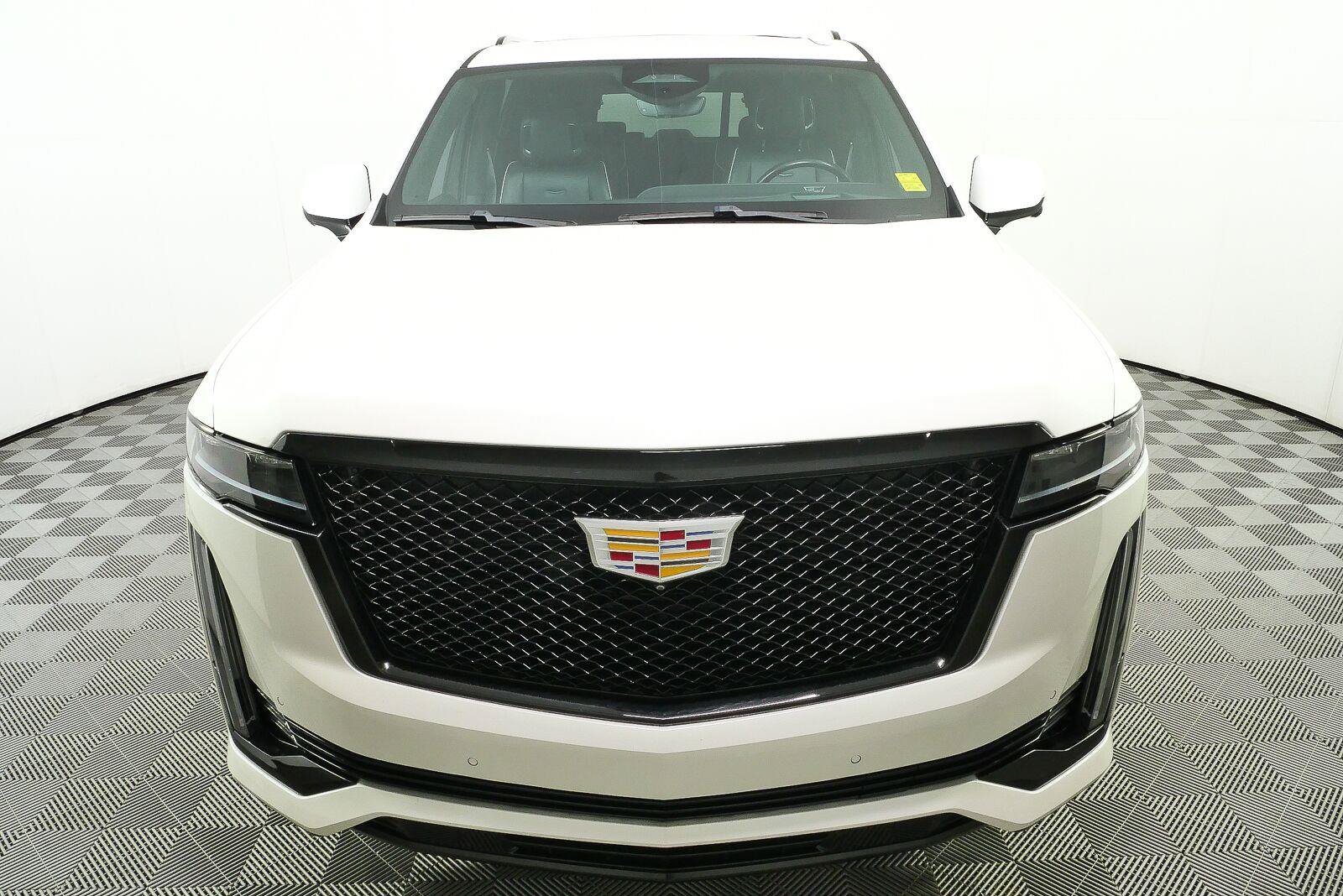 Used 2021 Cadillac Escalade ESV Sport AWD/4WD image 37