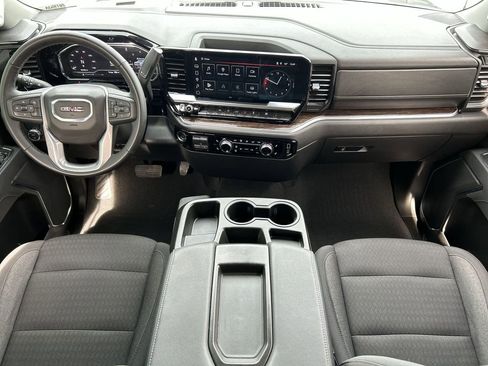 Used 2025 GMC Sierra 1500 SLE image 20