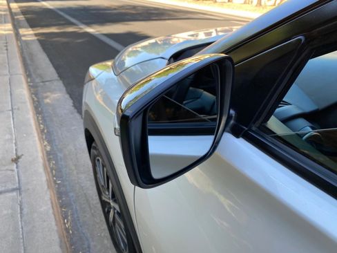Used 2021 Nissan Kicks SR FWD image 16