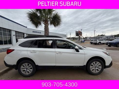 Used 2018 Subaru Outback 2.5i Premium image 21