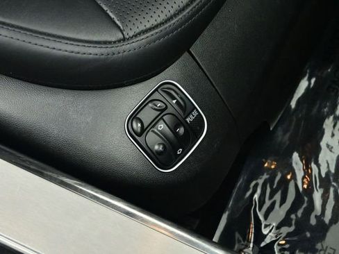 Used 2009 Mercedes-Benz SL 63 AMG image 54
