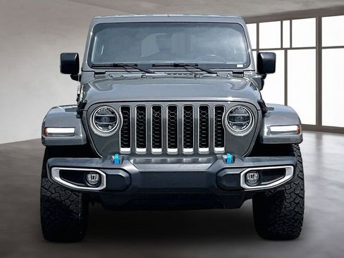 Used 2022 Jeep Wrangler Unlimited Sahara w/ Cold Weather Group AWD/4WD image 4