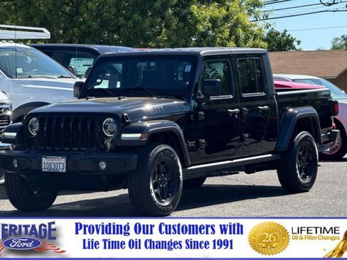 Used 2022 Jeep Gladiator Sport AWD/4WD image 8