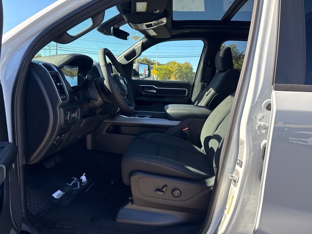 New 2026 RAM 1500 Big Horn AWD/4WD image 17