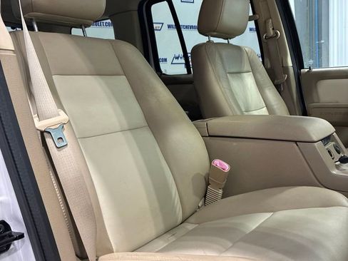 Used 2007 Ford Explorer Eddie Bauer RWD image 32