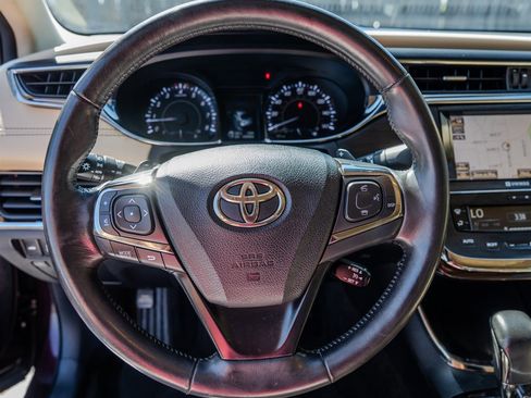 Used 2013 Toyota Avalon Limited image 15