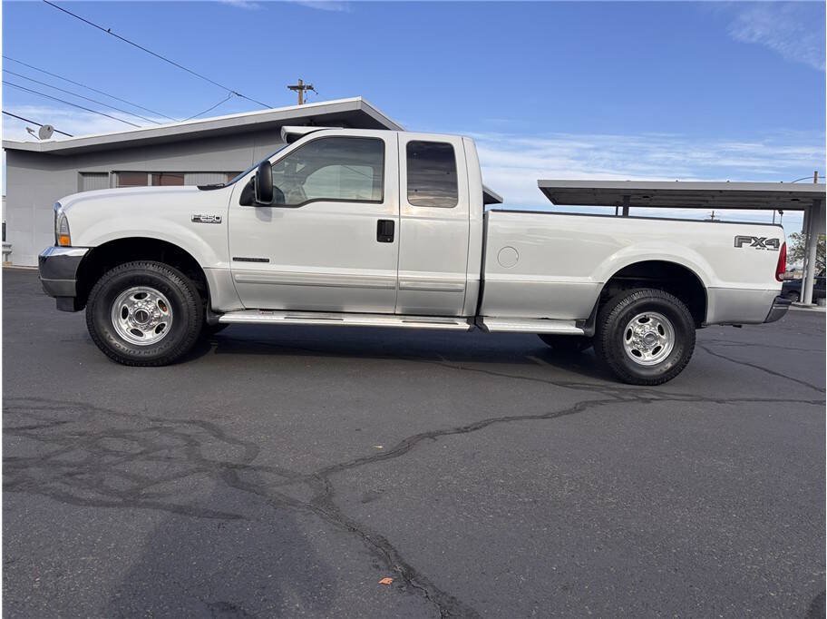 Used 2002 Ford F250 4x4 SuperCab Super Duty image 2