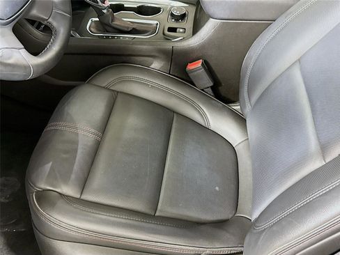 Certified 2023 Chevrolet Traverse RS image 15